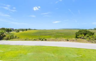 Relax in Coastal Comfort - 2BR Harbor Island Retreat - 7