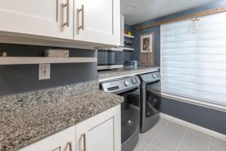 Relax in Coastal Comfort - 2BR Harbor Island Retreat - - 6
