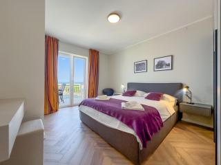 Cecilia Apartments - stunning sea views and relaxing Mediterranean getaway - 1