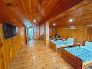 The Heights Hotel Nathiagali - Nathia Gali - 1