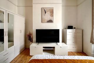 Fulham Tranquil 2BD King Bed Home with Parking & Gdn - Londra - 1