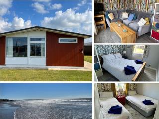 Modern Funky Private Chalet at the Beach - Tywyn - 0