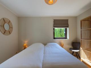 Bungalow near Lake Veere with Sunny Terrace, cleaning included - Kamperland - 4