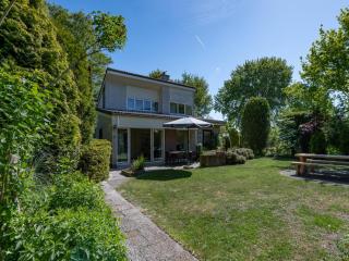 Bungalow near Lake Veere with Sunny Terrace, cleaning included - Kamperland - 3