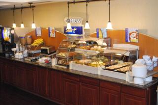 Holiday Inn Express Hotel & Suites Auburn Hills by IHG - Auburn Hills - 1