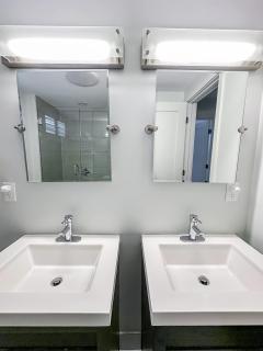 The 4M Golden House #9 - Beautiful Apt Minutes from Downtown - Ann Arbor - 1