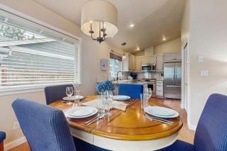 Island Cottage - Madrona Beach - 5