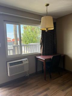 Torch Lite Lodge - 7