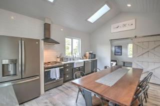 Amazing Spacious Home in AA Steps to Big House - Ann Arbor - 9