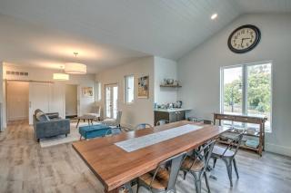 Amazing Spacious Home in AA Steps to Big House - Ann Arbor - 5