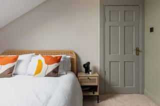 1BR-3BR Apartments in Bangor, Mins to Seafront & High St - 9