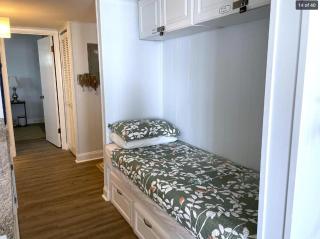 Seaside Escape at Windsong-Sleeps5-Oceanfront-Private Balcony-Full Kitchen-Views - Myrtle Beach - 2