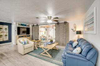 2 Mi to Manasota Key Beach Home with Yard - Englewood - 0