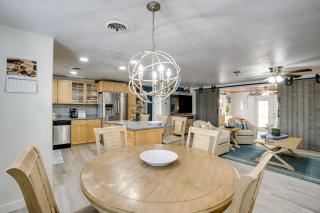 2 Mi to Manasota Key Beach Home with Yard - Englewood - 1
