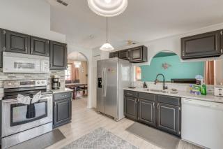 Swim, Golf and Explore Family Gem in Davenport! - Davenport - 1