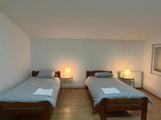Aliyah Hostel - 1