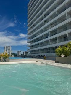 Moderno Apto cerca del Mar y Aeropuerto - 6