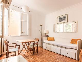 FLEUR- Cosy Studio, 200 Promenade des Anglais et Negresco, wifi, climatisation- calme - Nice - 8