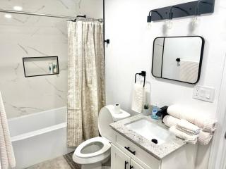 Spacious House by TopGolf Pharr - Pharr - 5