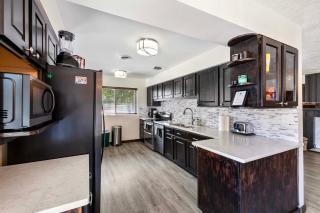 Lakefront Washington Home with Private Pool and Sauna - Moses Lake - 3