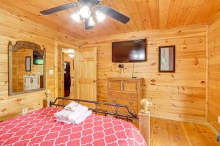 Pet-Friendly Resort Cabin 5 Mi to Dtwn Ellijay! - 2
