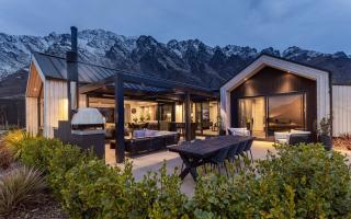 Luxury Architectural Home with Pool, Spa and Sauna - 8