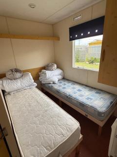 N&L Caravan Hire, The Highbury Caravan Park - Ingoldmells - 5