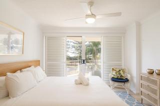Cashelmara Beachfront Apartments - 1