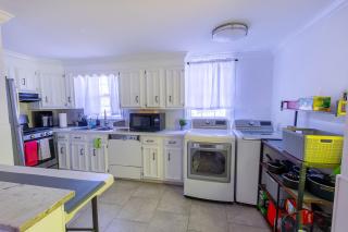 ComfiNook Cozy Suburb Stay Philly Airport Parking - - 7