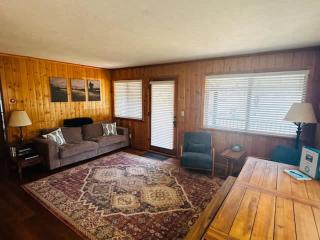 Camp Bass-Boat Dock-Lake Front-Sleeps 10 - 4