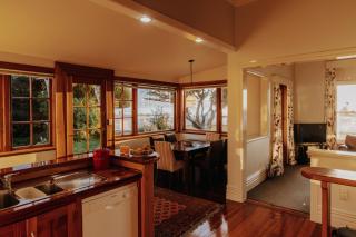 Beachfront Villa - 6