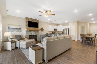 Lakeview Oasis with Onsite Amenities - Branson - 2