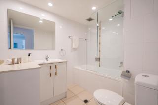 Cashelmara Beachfront Apartments - Gold Coast - 9