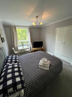 Modern 2BR Flat - 1 min to East Croydon - 15 mins to London - Croydon - 1