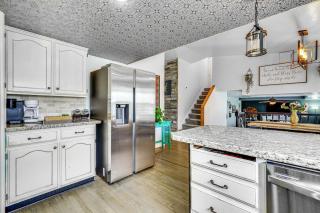 Explore the Wasatch Home Near Cottonwood Canyons - Sandy - 3
