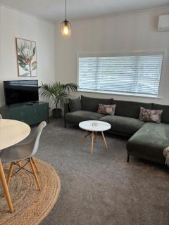 Central Hutt 2 Bedroom Gem - Lower Hutt - 8