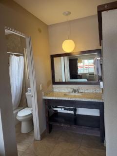 Torch Lite Lodge - Yuma - 8