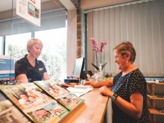 Chalet in Olloy-sur-Viroin with Patio - 1