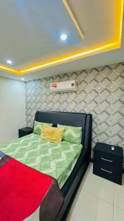 Timeless Hotel & Appartments - Lahore - 0