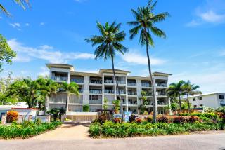 Gris at Island Views—Pool Paradise on the Beach - Palm Cove - 4