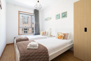 Renovated 3BR Apt Near City Hotspots with Great Value - 3