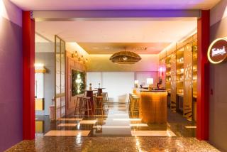 Two Tails Hotel Luzhou - 1