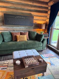 A Novel Stay 3 bed 2 bath log cabin in Shelbyville, IL - 8