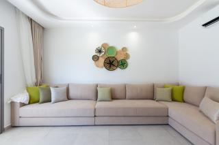 Elegant rez-de-jardin avec piscine - 2