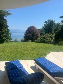 Villa overlooking Lake Maggiore with 3 suites - 5