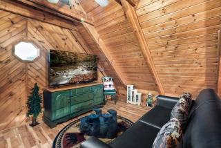 Heavenly Views, Hot Tub, Short Drive to Fun - 7