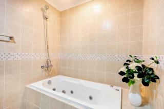Homestay Sa Pa Ninh Binh Private Tour - Ninh Binh - 1