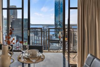 Views at Metropolis - Free Parking - Auckland - 8