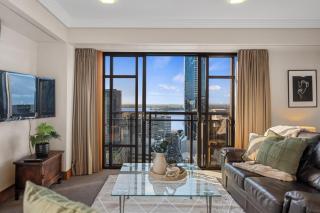 Views at Metropolis - Free Parking - Auckland - 5
