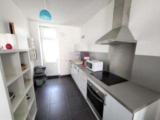 Maison T2 agréable avec cour privative, à 400m de la plage et proche commerces, quartier calme - FR-1-92-875 - Les Sables-dʼOlonne - 2